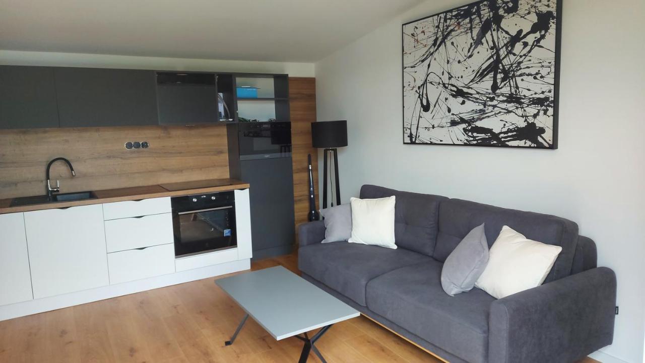 Apartman Cassovia Holcikovce ภายนอก รูปภาพ