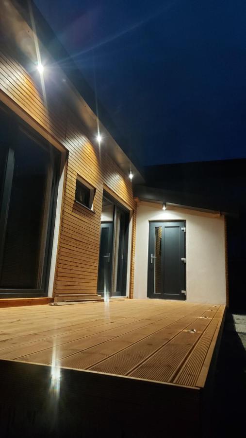 Apartman Cassovia Holcikovce ภายนอก รูปภาพ